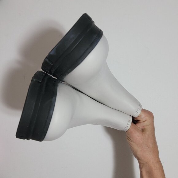 NEW UGG Ashton Chelsea Boots Womens 9.5 White Chunky Chic Boho Retro Y2K - Picture 4 of 11